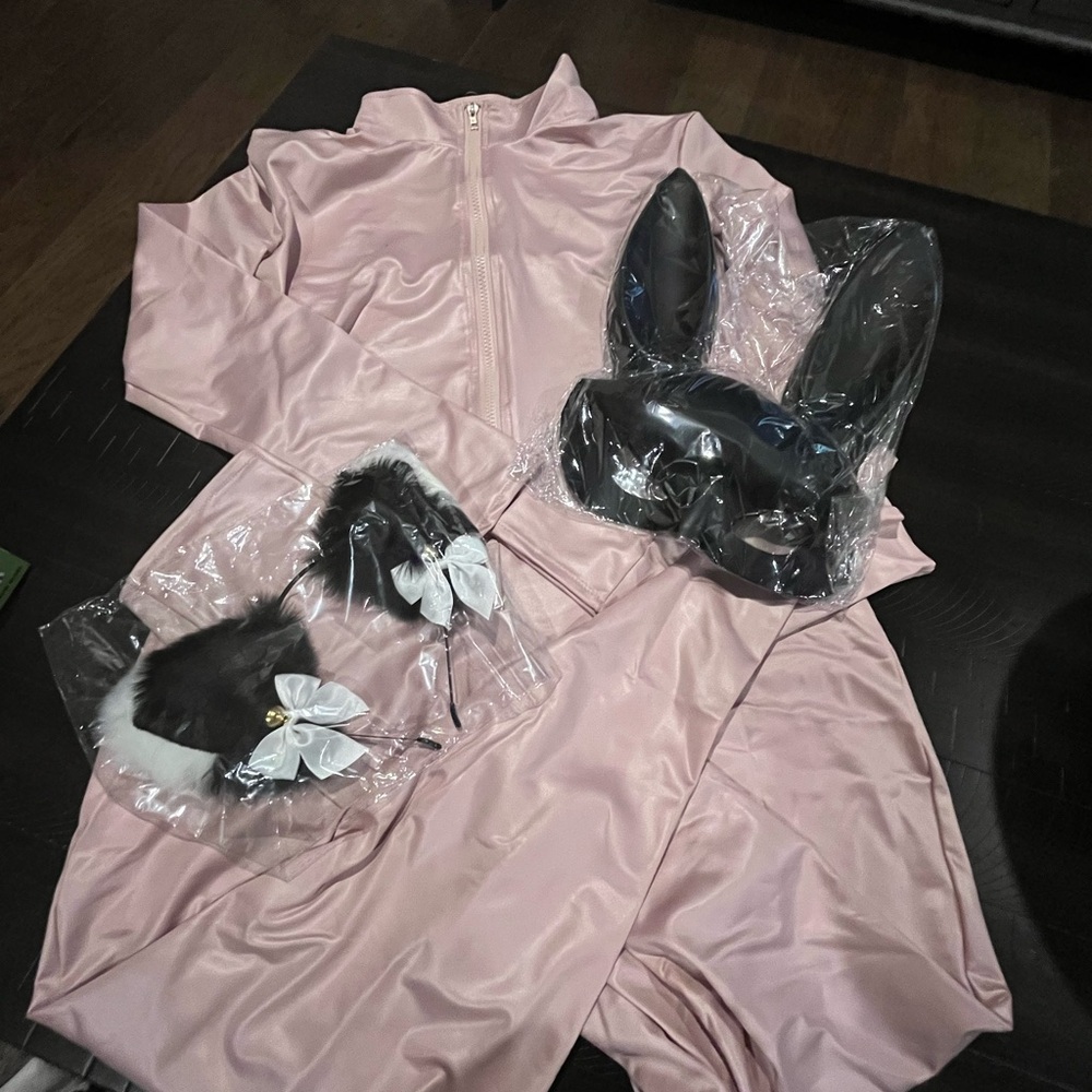 Women’s Pink zip front catsuit bunny Costume size Large ears mask New!